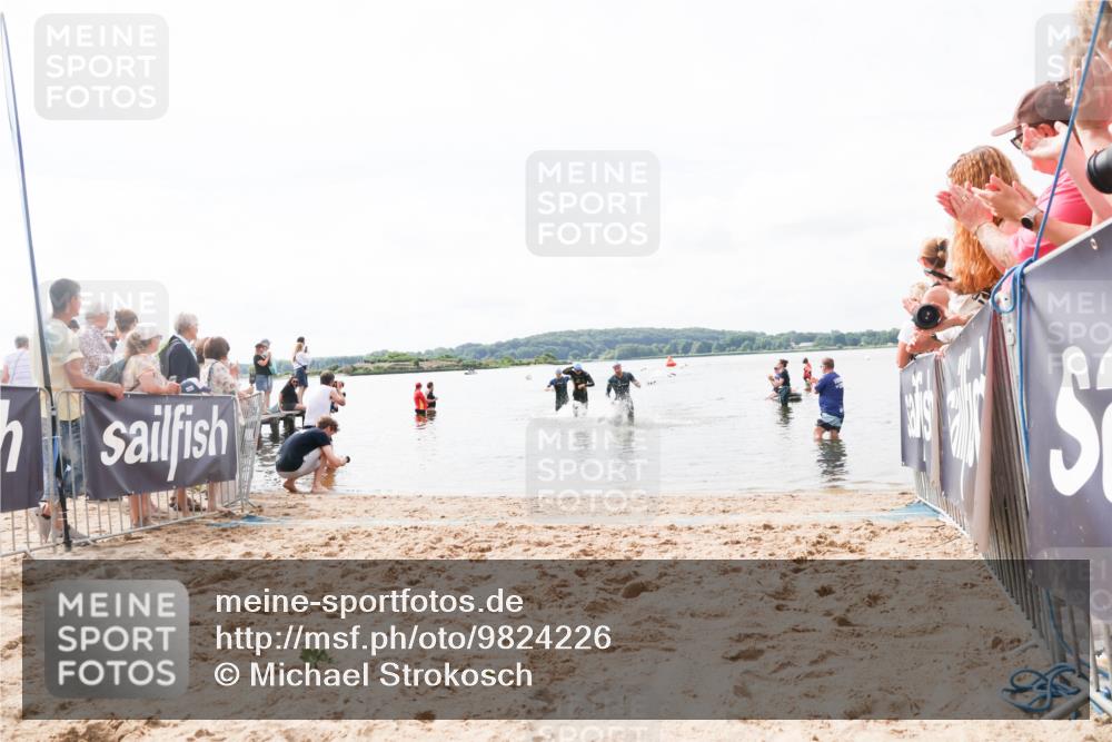 21.06.2026 - Viking Triathlon Michael Strokosch http://msf.ph/oto/9824226 21.06.2026 10:26:26 Schwimmen 21, 474, 548 meine-sportfotos.de