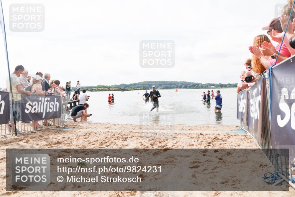 21.06.2026 - Viking Triathlon Michael Strokosch http://msf.ph/oto/9824231 21.06.2026 10:26:28 Schwimmen 21, 474, 548 meine-sportfotos.de