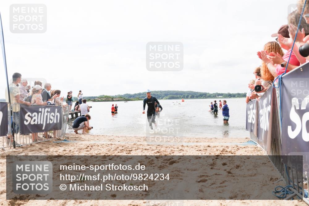 21.06.2026 - Viking Triathlon Michael Strokosch http://msf.ph/oto/9824234 21.06.2026 10:26:29 Schwimmen 21, 474, 548 meine-sportfotos.de