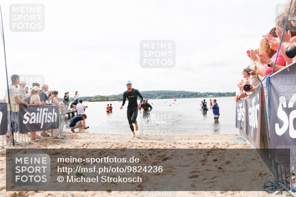 21.06.2026 - Viking Triathlon Michael Strokosch http://msf.ph/oto/9824236 21.06.2026 10:26:30 Schwimmen 21, 474, 548 meine-sportfotos.de