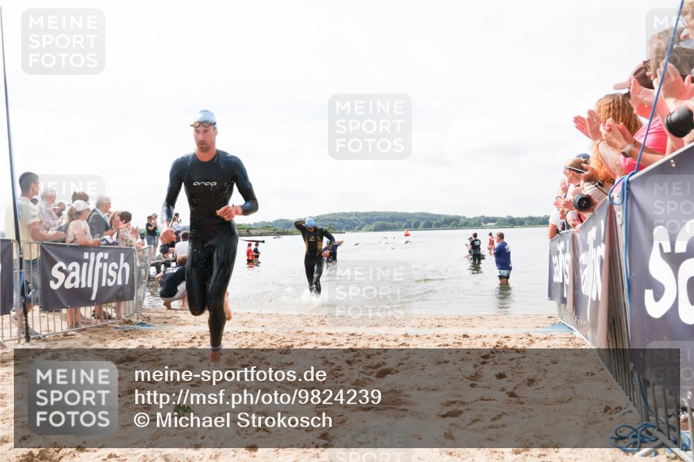 21.06.2026 - Viking Triathlon Michael Strokosch http://msf.ph/oto/9824239 21.06.2026 10:26:31 Schwimmen 21, 474, 548 meine-sportfotos.de
