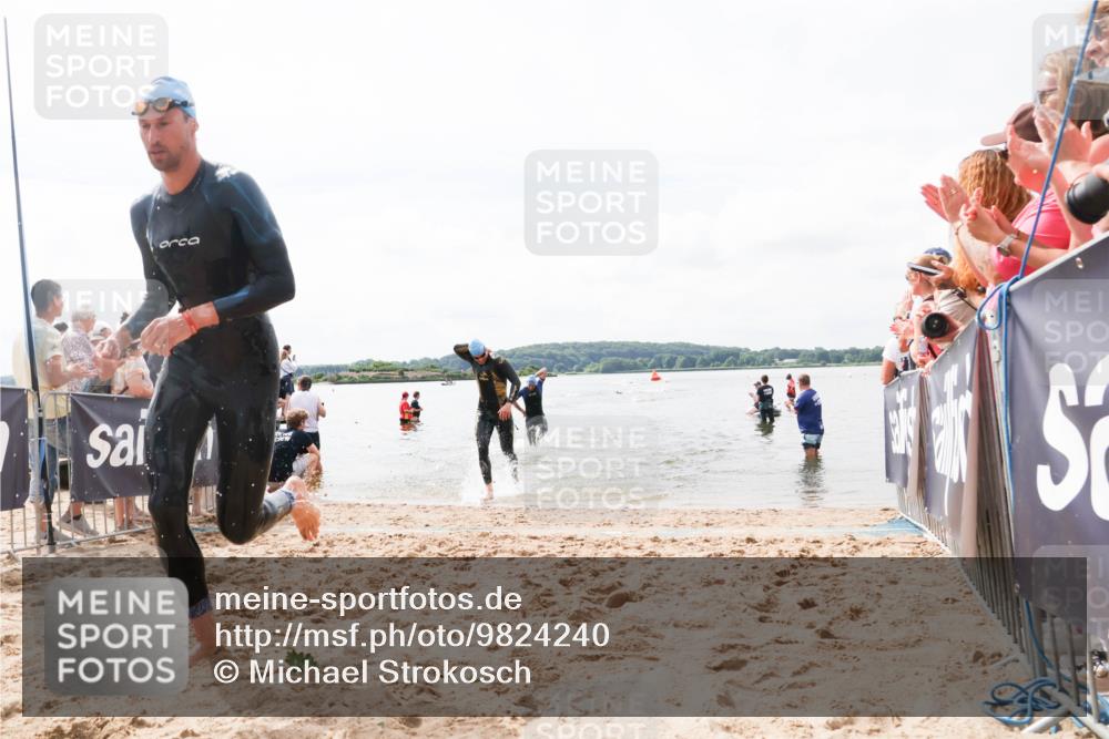 21.06.2026 - Viking Triathlon Michael Strokosch http://msf.ph/oto/9824240 21.06.2026 10:26:31 Schwimmen 21, 474, 548 meine-sportfotos.de