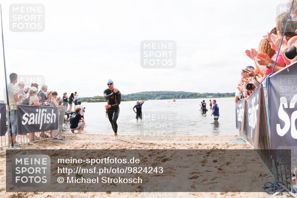 21.06.2026 - Viking Triathlon Michael Strokosch http://msf.ph/oto/9824243 21.06.2026 10:26:32 Schwimmen 21, 474, 548 meine-sportfotos.de