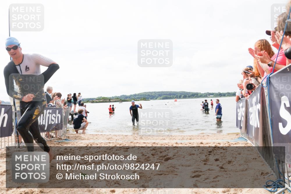 21.06.2026 - Viking Triathlon Michael Strokosch http://msf.ph/oto/9824247 21.06.2026 10:26:33 Schwimmen 21, 474, 548 meine-sportfotos.de