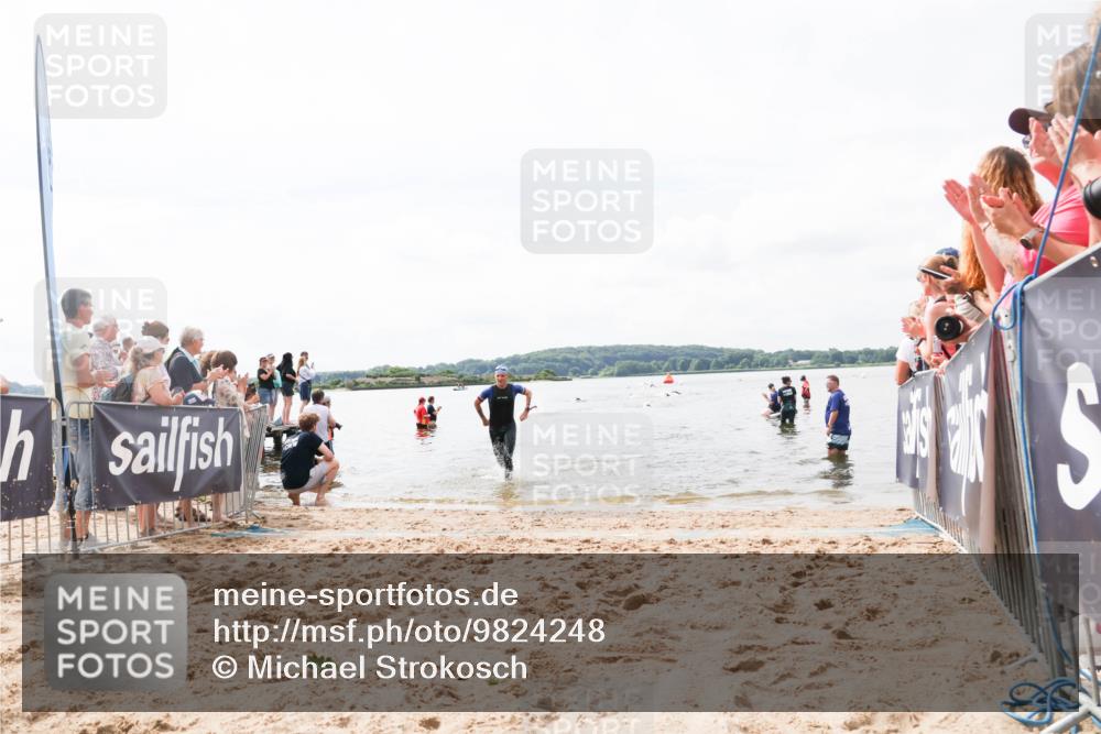 21.06.2026 - Viking Triathlon Michael Strokosch http://msf.ph/oto/9824248 21.06.2026 10:26:34 Schwimmen 21, 474, 548 meine-sportfotos.de