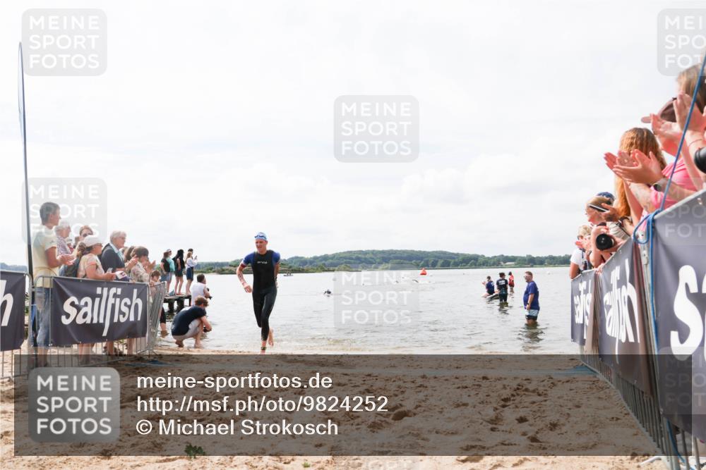 21.06.2026 - Viking Triathlon Michael Strokosch http://msf.ph/oto/9824252 21.06.2026 10:26:35 Schwimmen 21, 474, 548 meine-sportfotos.de