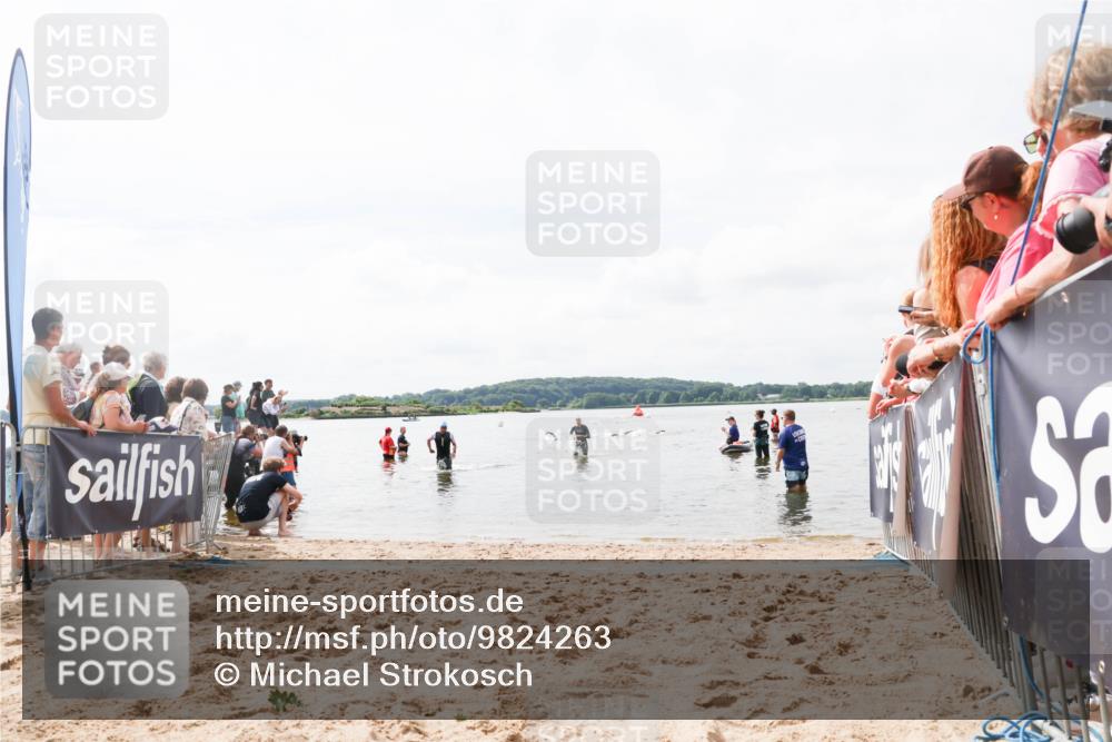 21.06.2026 - Viking Triathlon Michael Strokosch http://msf.ph/oto/9824263 21.06.2026 10:26:45 Schwimmen 334 meine-sportfotos.de