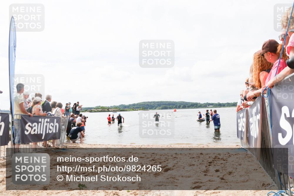 21.06.2026 - Viking Triathlon Michael Strokosch http://msf.ph/oto/9824265 21.06.2026 10:26:45 Schwimmen 334 meine-sportfotos.de
