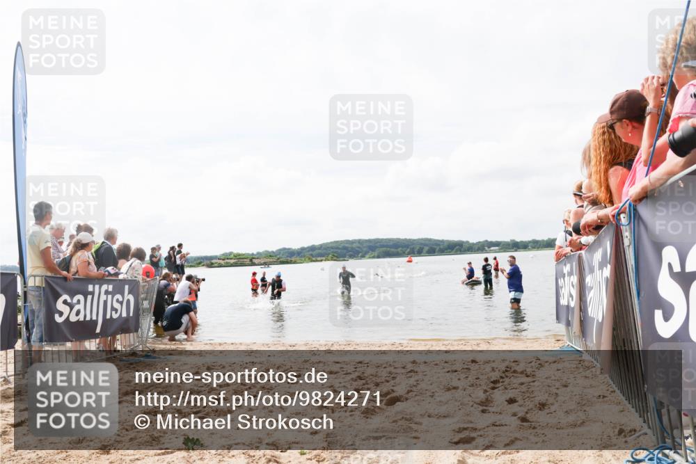 21.06.2026 - Viking Triathlon Michael Strokosch http://msf.ph/oto/9824271 21.06.2026 10:26:47 Schwimmen 334, 453 meine-sportfotos.de