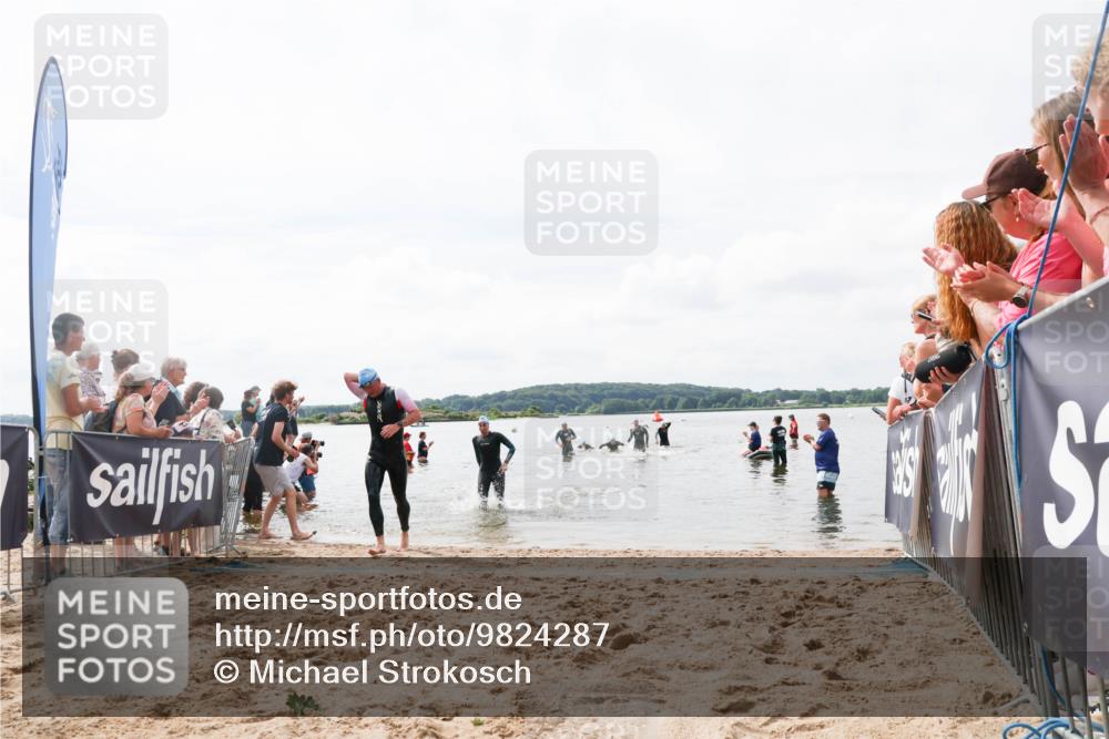 21.06.2026 - Viking Triathlon Michael Strokosch http://msf.ph/oto/9824287 21.06.2026 10:26:53 Schwimmen 334, 453 meine-sportfotos.de