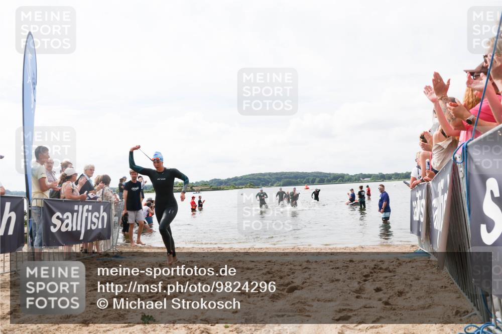 21.06.2026 - Viking Triathlon Michael Strokosch http://msf.ph/oto/9824296 21.06.2026 10:26:56 Schwimmen 176, 334, 426, 453 meine-sportfotos.de