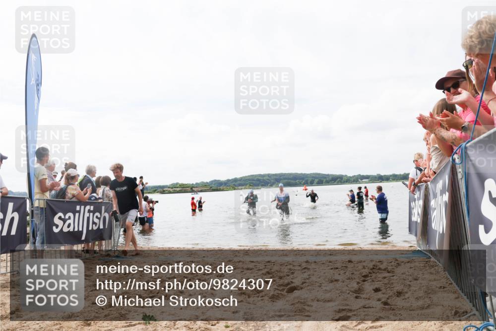 21.06.2026 - Viking Triathlon Michael Strokosch http://msf.ph/oto/9824307 21.06.2026 10:26:59 Schwimmen 176, 334, 426, 453, 547 meine-sportfotos.de
