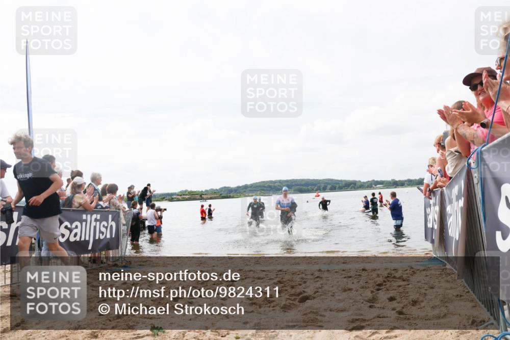 21.06.2026 - Viking Triathlon Michael Strokosch http://msf.ph/oto/9824311 21.06.2026 10:27:01 Schwimmen 25, 176, 426, 453, 547 meine-sportfotos.de