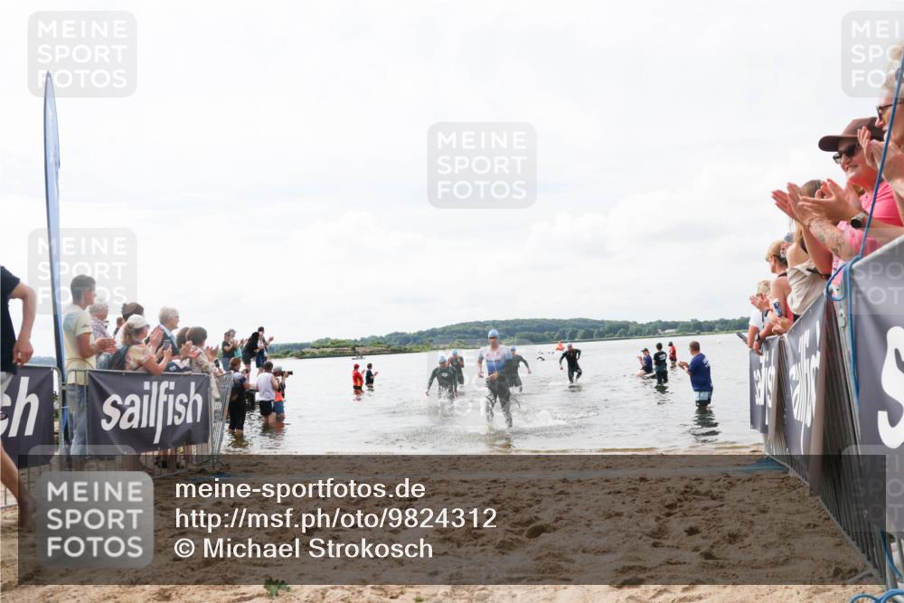 21.06.2026 - Viking Triathlon Michael Strokosch http://msf.ph/oto/9824312 21.06.2026 10:27:01 Schwimmen 25, 176, 426, 453, 547 meine-sportfotos.de