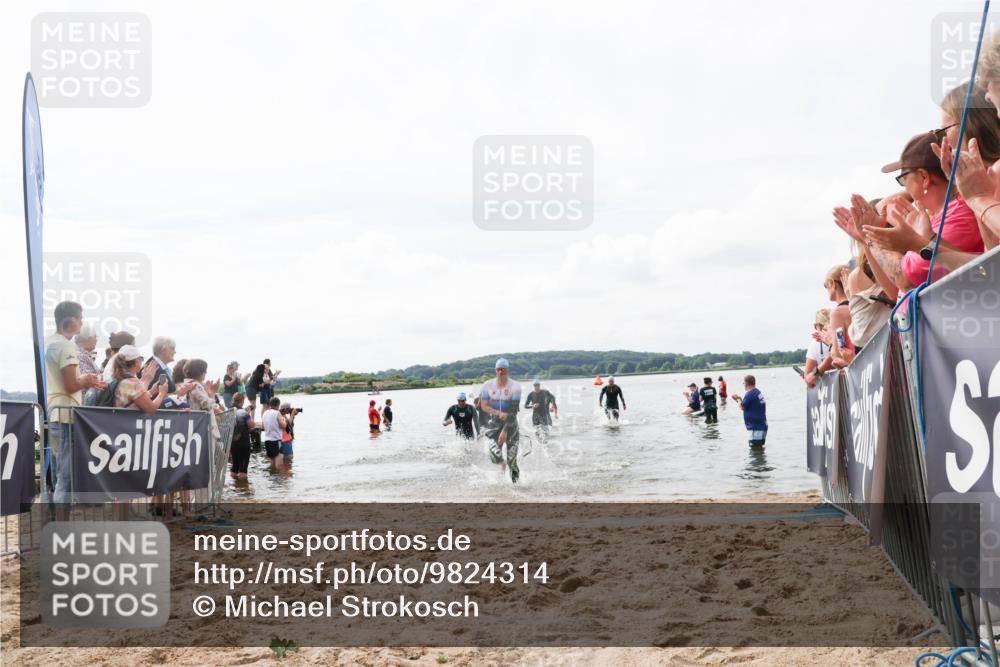 21.06.2026 - Viking Triathlon Michael Strokosch http://msf.ph/oto/9824314 21.06.2026 10:27:02 Schwimmen 7, 25, 176, 426, 547, 575 meine-sportfotos.de