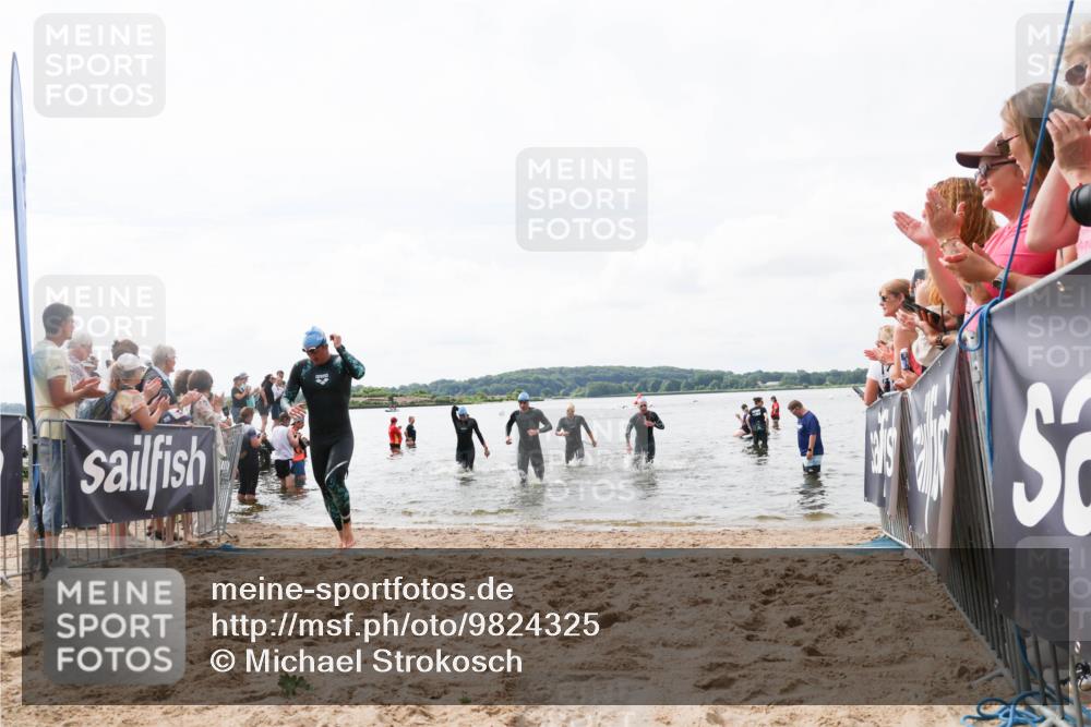 21.06.2026 - Viking Triathlon Michael Strokosch http://msf.ph/oto/9824325 21.06.2026 10:27:05 Schwimmen 7, 25, 176, 426, 547, 575 meine-sportfotos.de