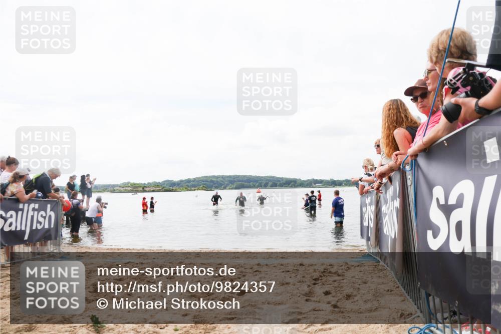 21.06.2026 - Viking Triathlon Michael Strokosch http://msf.ph/oto/9824357 21.06.2026 10:27:28 Schwimmen 669 meine-sportfotos.de