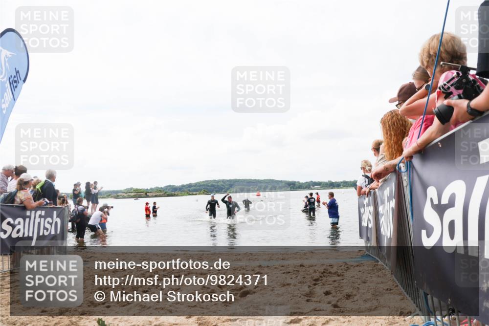 21.06.2026 - Viking Triathlon Michael Strokosch http://msf.ph/oto/9824371 21.06.2026 10:27:33 Schwimmen 46, 669 meine-sportfotos.de