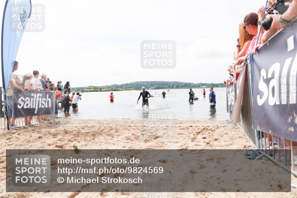 21.06.2026 - Viking Triathlon Michael Strokosch http://msf.ph/oto/9824569 21.06.2026 10:29:02 Schwimmen 466 meine-sportfotos.de