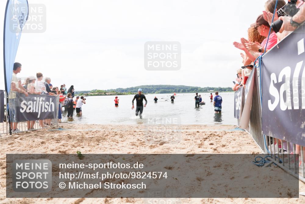 21.06.2026 - Viking Triathlon Michael Strokosch http://msf.ph/oto/9824574 21.06.2026 10:29:04 Schwimmen 466 meine-sportfotos.de