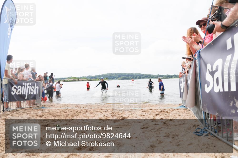 21.06.2026 - Viking Triathlon Michael Strokosch http://msf.ph/oto/9824644 21.06.2026 10:29:27 Schwimmen 65, 441, 643 meine-sportfotos.de