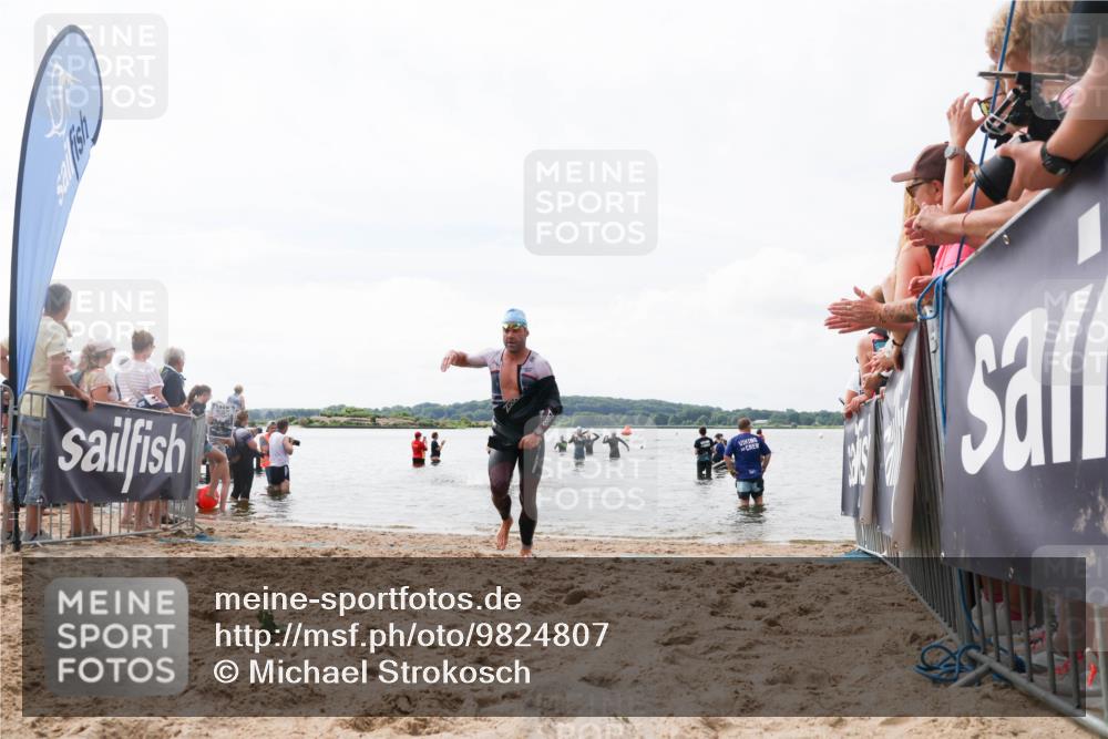 21.06.2026 - Viking Triathlon Michael Strokosch http://msf.ph/oto/9824807 21.06.2026 10:30:21 Schwimmen 27, 38, 104 meine-sportfotos.de