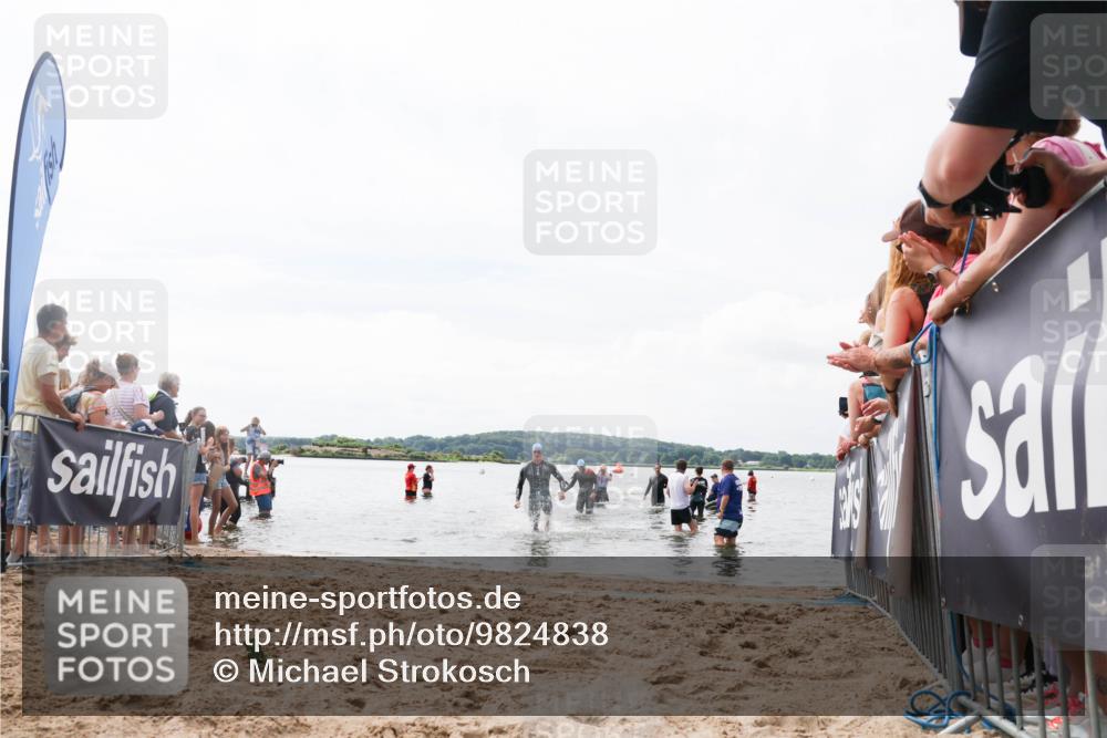 21.06.2026 - Viking Triathlon Michael Strokosch http://msf.ph/oto/9824838 21.06.2026 10:30:32 Schwimmen 5, 27, 42, 218 meine-sportfotos.de