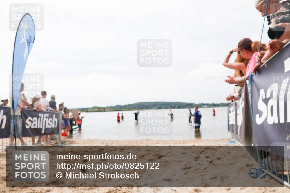 21.06.2026 - Viking Triathlon Michael Strokosch http://msf.ph/oto/9825122 21.06.2026 10:32:12 Schwimmen 145 meine-sportfotos.de