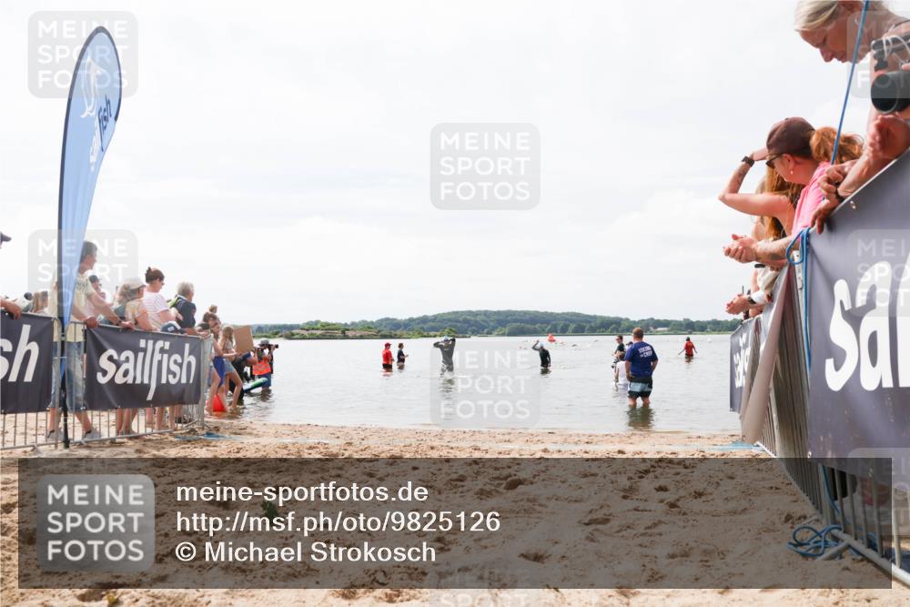 21.06.2026 - Viking Triathlon Michael Strokosch http://msf.ph/oto/9825126 21.06.2026 10:32:14 Schwimmen 145 meine-sportfotos.de