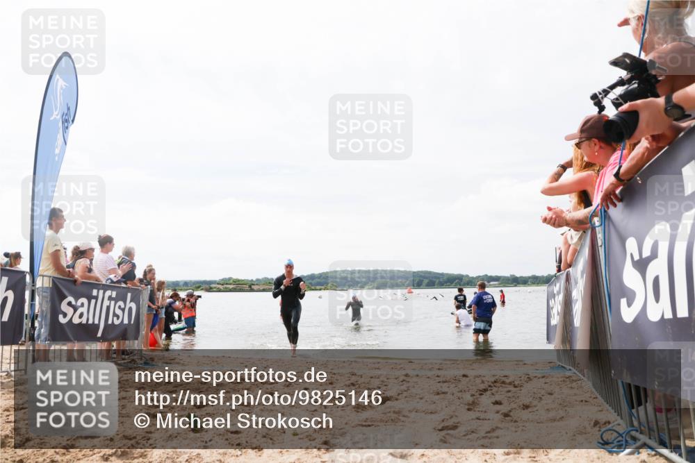 21.06.2026 - Viking Triathlon Michael Strokosch http://msf.ph/oto/9825146 21.06.2026 10:32:20 Schwimmen 13, 145 meine-sportfotos.de
