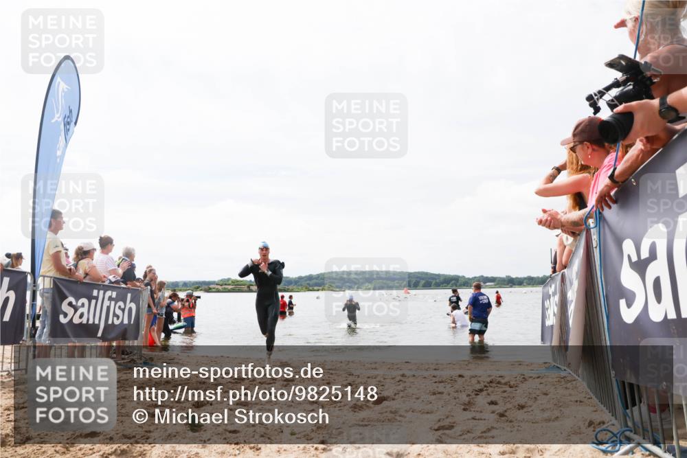 21.06.2026 - Viking Triathlon Michael Strokosch http://msf.ph/oto/9825148 21.06.2026 10:32:21 Schwimmen 13, 145 meine-sportfotos.de