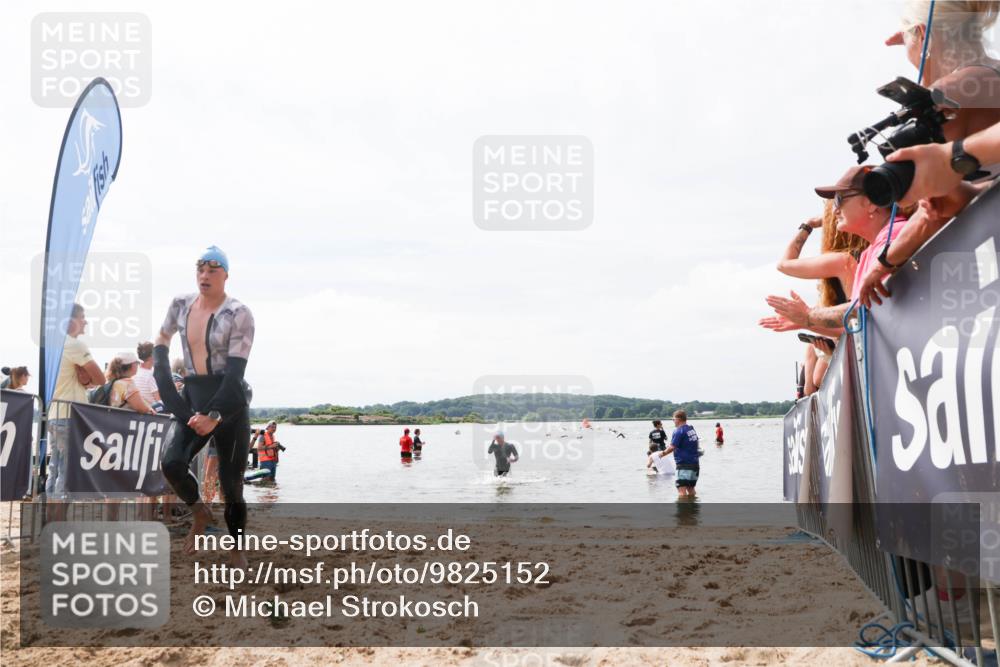 21.06.2026 - Viking Triathlon Michael Strokosch http://msf.ph/oto/9825152 21.06.2026 10:32:22 Schwimmen 13, 145 meine-sportfotos.de