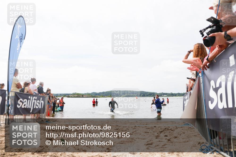 21.06.2026 - Viking Triathlon Michael Strokosch http://msf.ph/oto/9825156 21.06.2026 10:32:24 Schwimmen 13, 145 meine-sportfotos.de