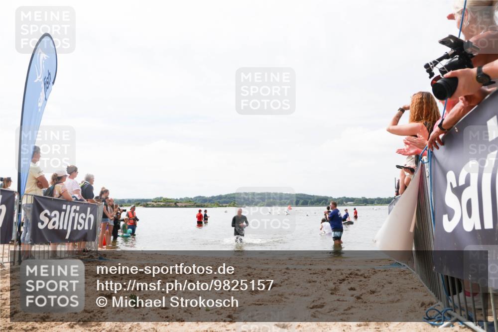 21.06.2026 - Viking Triathlon Michael Strokosch http://msf.ph/oto/9825157 21.06.2026 10:32:24 Schwimmen 13, 145 meine-sportfotos.de