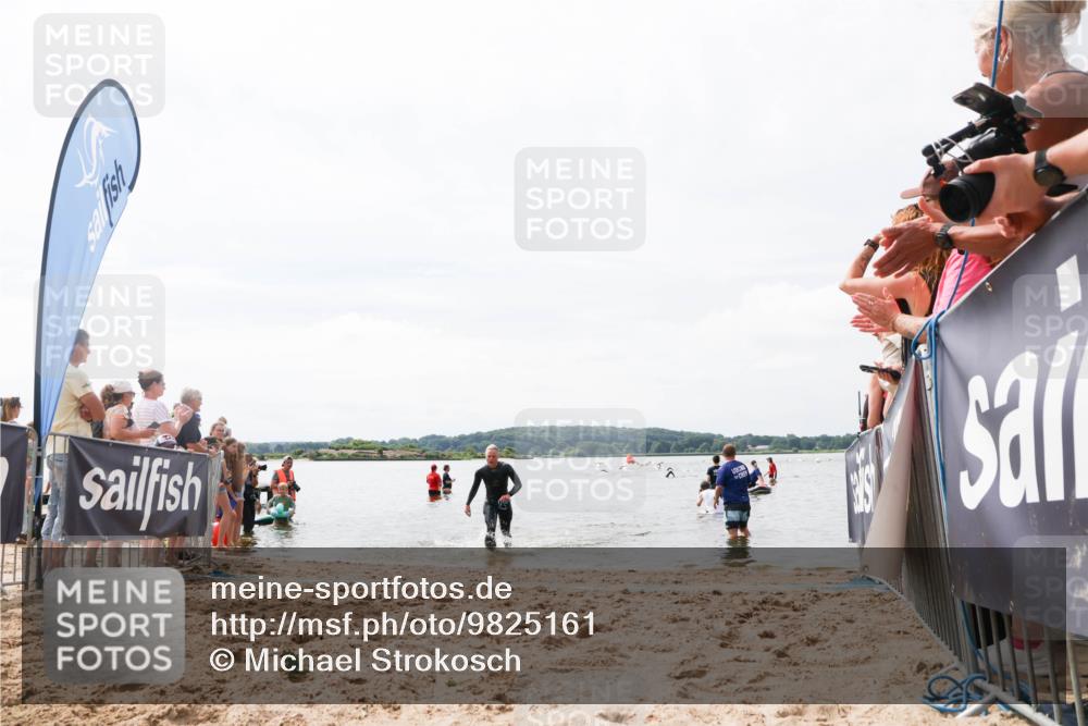 21.06.2026 - Viking Triathlon Michael Strokosch http://msf.ph/oto/9825161 21.06.2026 10:32:25 Schwimmen 13, 145 meine-sportfotos.de