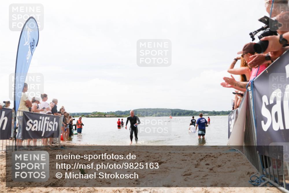 21.06.2026 - Viking Triathlon Michael Strokosch http://msf.ph/oto/9825163 21.06.2026 10:32:26 Schwimmen 13, 145 meine-sportfotos.de