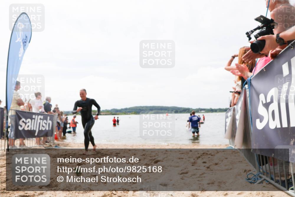 21.06.2026 - Viking Triathlon Michael Strokosch http://msf.ph/oto/9825168 21.06.2026 10:32:28 Schwimmen 13 meine-sportfotos.de