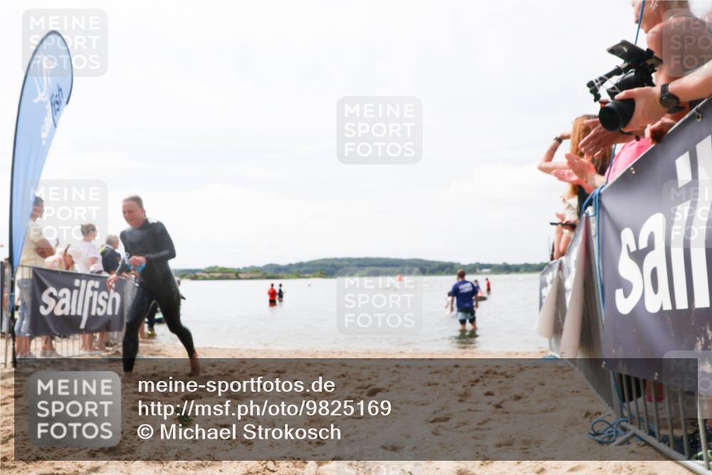 21.06.2026 - Viking Triathlon Michael Strokosch http://msf.ph/oto/9825169 21.06.2026 10:32:28 Schwimmen 13 meine-sportfotos.de