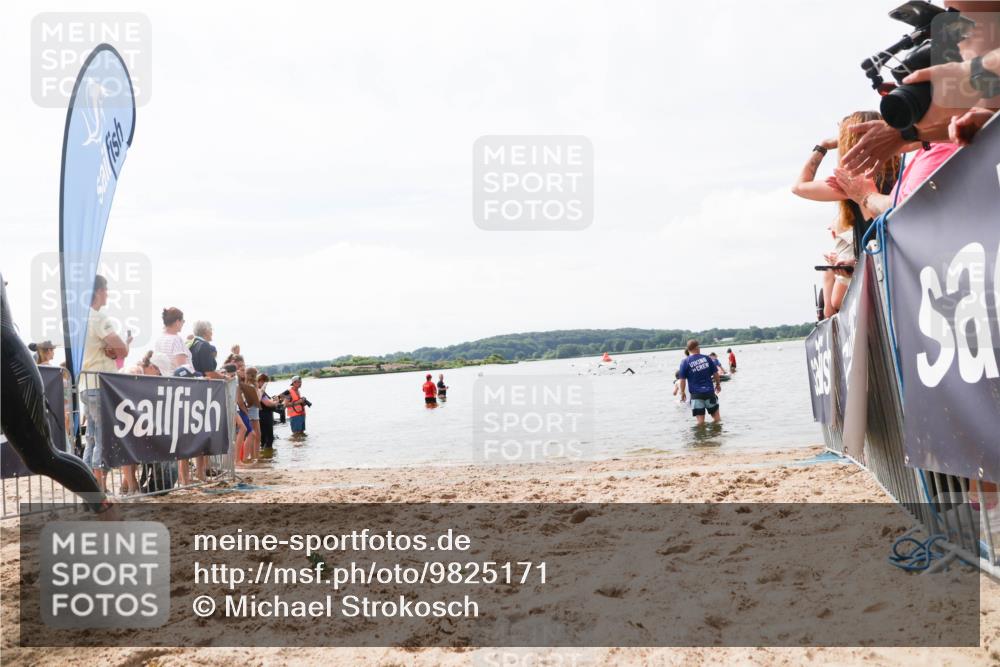 21.06.2026 - Viking Triathlon Michael Strokosch http://msf.ph/oto/9825171 21.06.2026 10:32:29 Schwimmen 13 meine-sportfotos.de