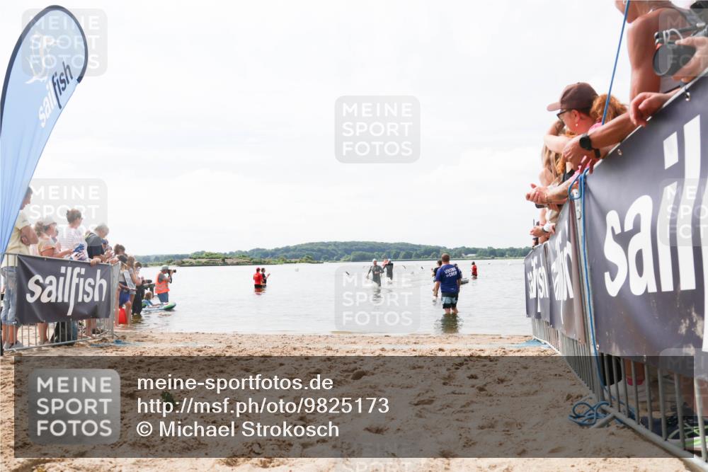 21.06.2026 - Viking Triathlon Michael Strokosch http://msf.ph/oto/9825173 21.06.2026 10:32:39 Schwimmen 447, 500 meine-sportfotos.de