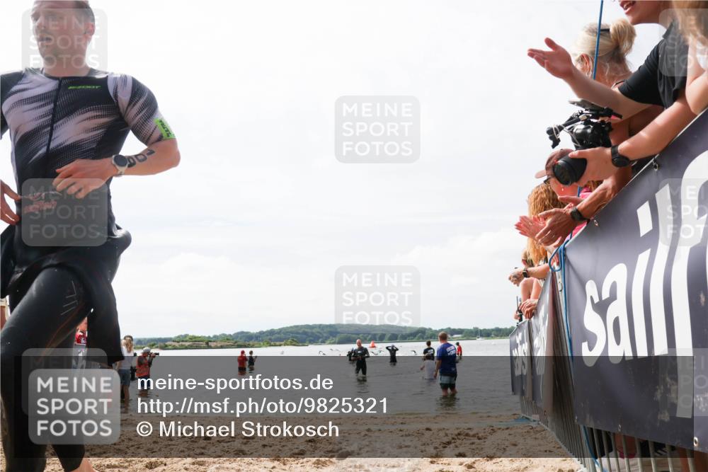 21.06.2026 - Viking Triathlon Michael Strokosch http://msf.ph/oto/9825321 21.06.2026 10:33:28 Schwimmen 109, 238, 446 meine-sportfotos.de