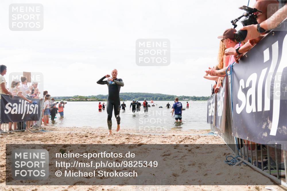 21.06.2026 - Viking Triathlon Michael Strokosch http://msf.ph/oto/9825349 21.06.2026 10:33:37 Schwimmen 392, 446 meine-sportfotos.de