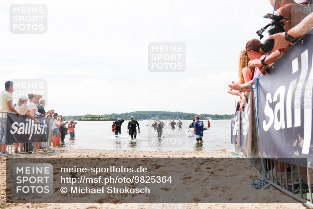 21.06.2026 - Viking Triathlon Michael Strokosch http://msf.ph/oto/9825364 21.06.2026 10:33:42 Schwimmen 62, 180, 392, 446, 537 meine-sportfotos.de