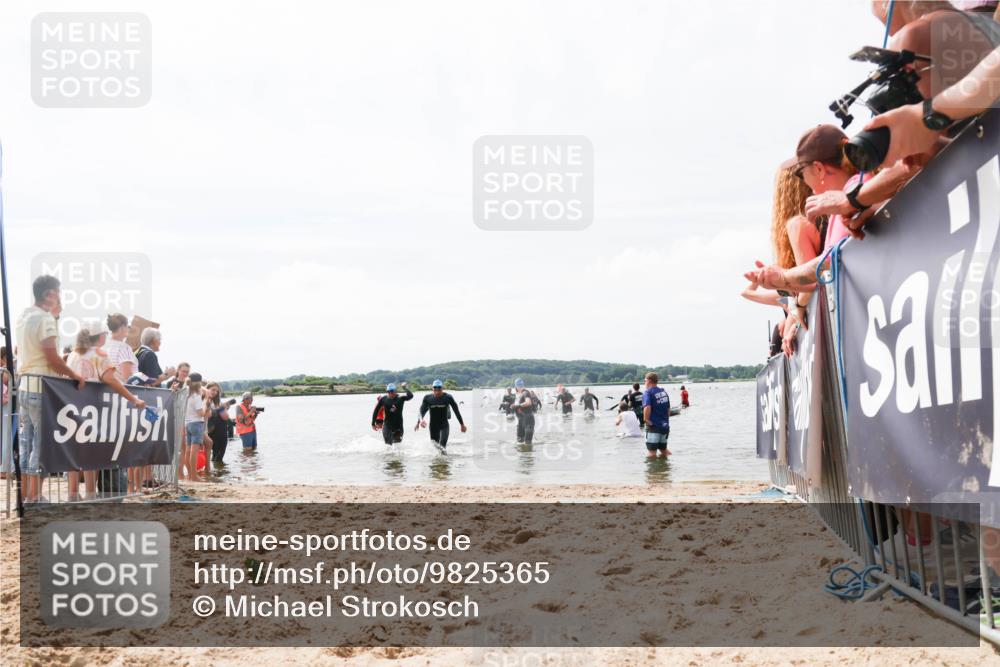 21.06.2026 - Viking Triathlon Michael Strokosch http://msf.ph/oto/9825365 21.06.2026 10:33:43 Schwimmen 62, 180, 392, 446, 537 meine-sportfotos.de