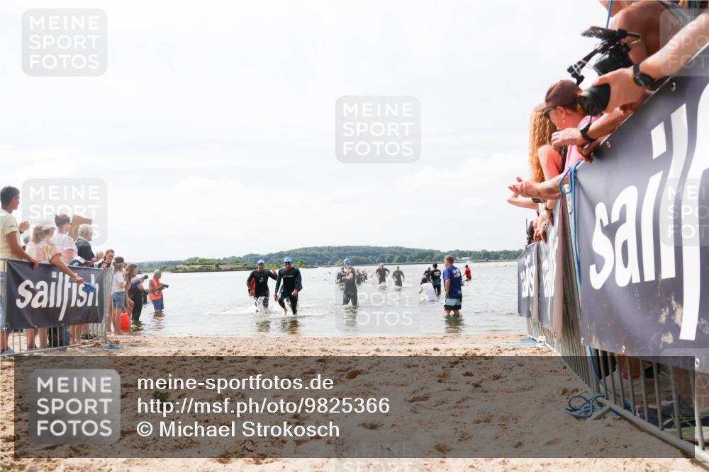 21.06.2026 - Viking Triathlon Michael Strokosch http://msf.ph/oto/9825366 21.06.2026 10:33:43 Schwimmen 62, 180, 392, 446, 537 meine-sportfotos.de