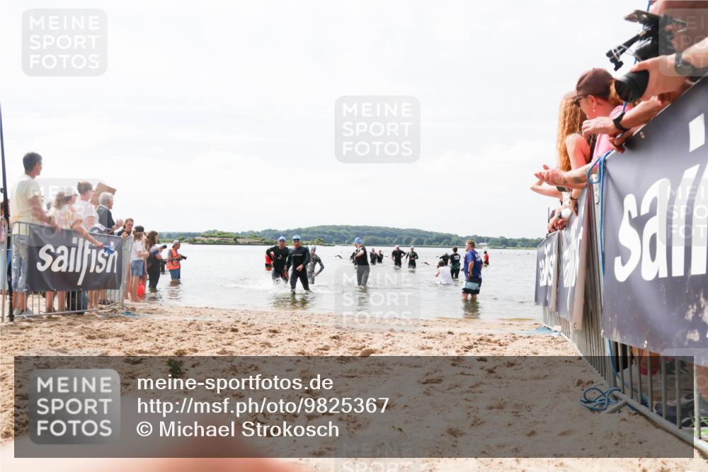 21.06.2026 - Viking Triathlon Michael Strokosch http://msf.ph/oto/9825367 21.06.2026 10:33:43 Schwimmen 62, 180, 392, 446, 537 meine-sportfotos.de