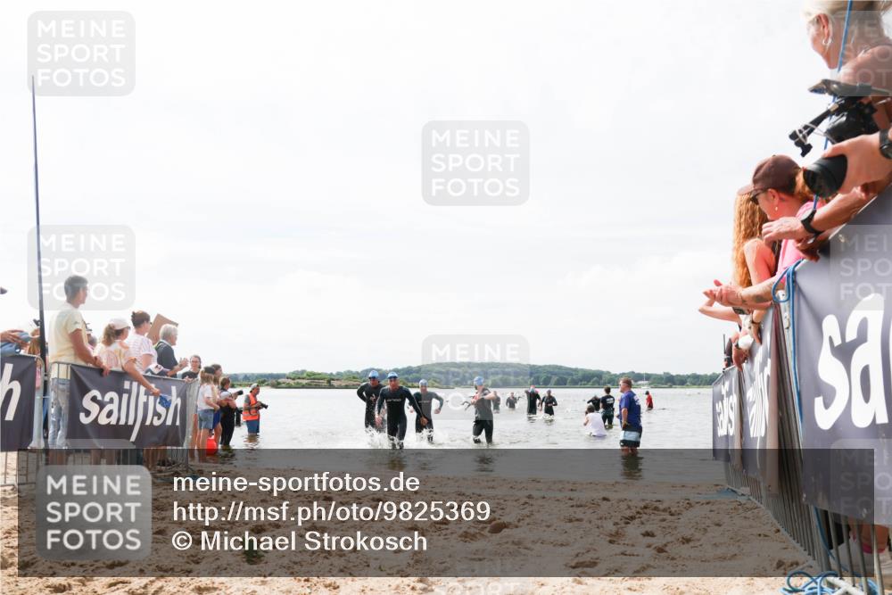 21.06.2026 - Viking Triathlon Michael Strokosch http://msf.ph/oto/9825369 21.06.2026 10:33:44 Schwimmen 62, 180, 392, 537 meine-sportfotos.de