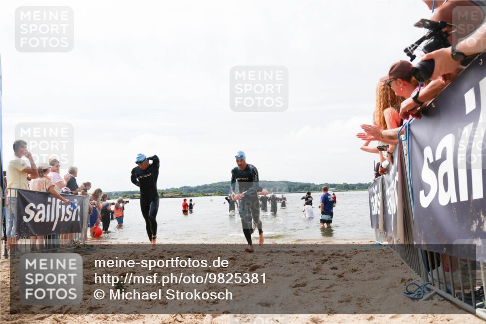 21.06.2026 - Viking Triathlon Michael Strokosch http://msf.ph/oto/9825381 21.06.2026 10:33:48 Schwimmen 62, 180, 249, 392, 410, 537 meine-sportfotos.de
