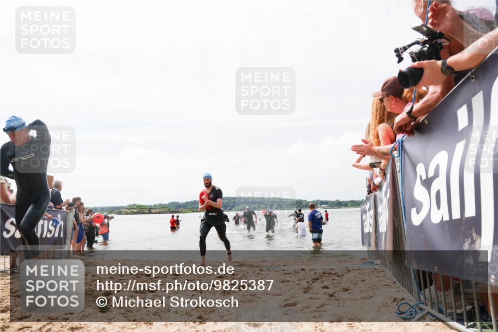 21.06.2026 - Viking Triathlon Michael Strokosch http://msf.ph/oto/9825387 21.06.2026 10:33:50 Schwimmen 28, 62, 180, 249, 392, 410, 524, 537 meine-sportfotos.de