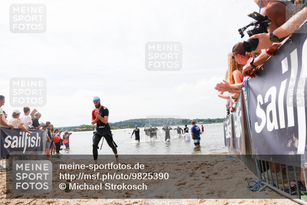 21.06.2026 - Viking Triathlon Michael Strokosch http://msf.ph/oto/9825390 21.06.2026 10:33:51 Schwimmen 28, 62, 180, 249, 392, 410, 524, 537 meine-sportfotos.de
